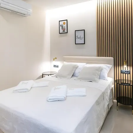 Tonio 게스트하우스 4*